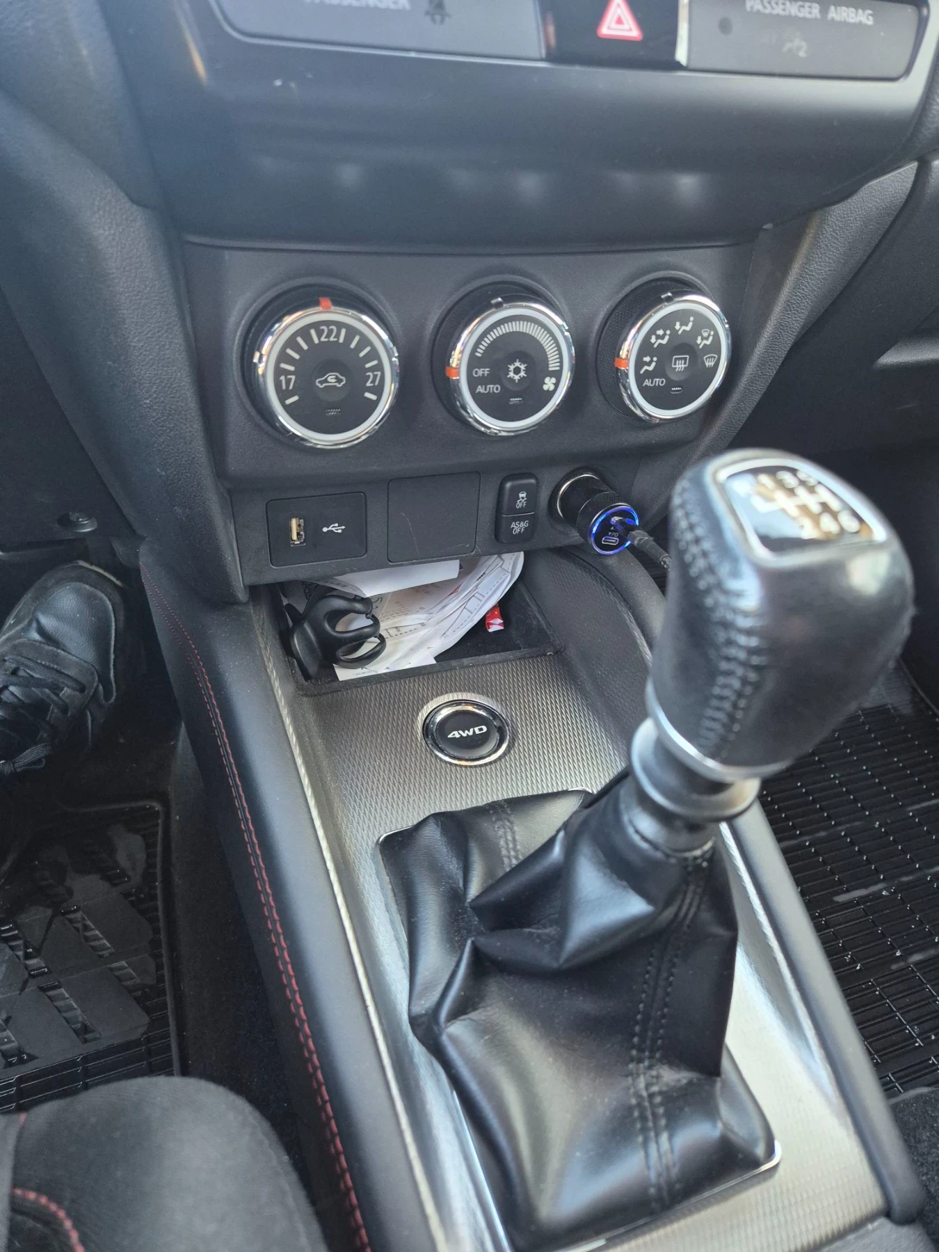 Mitsubishi ASX 1.6Hdi 4x4 последен facelift !, снимка 6 - Автомобили и джипове - 56120161