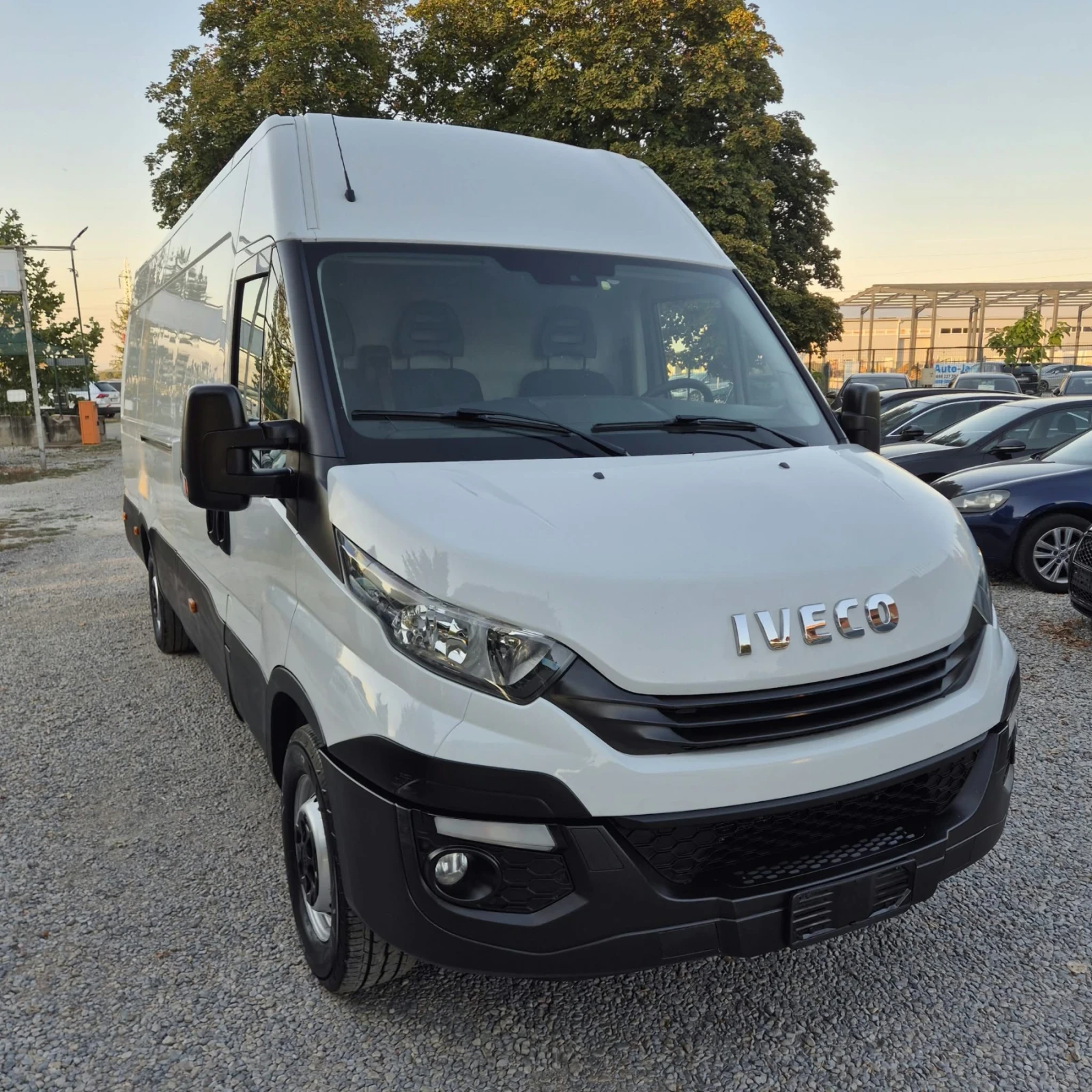 Iveco Daily 2.3-140k.c-Maxi, снимка 2 - Бусове и автобуси - 56148245