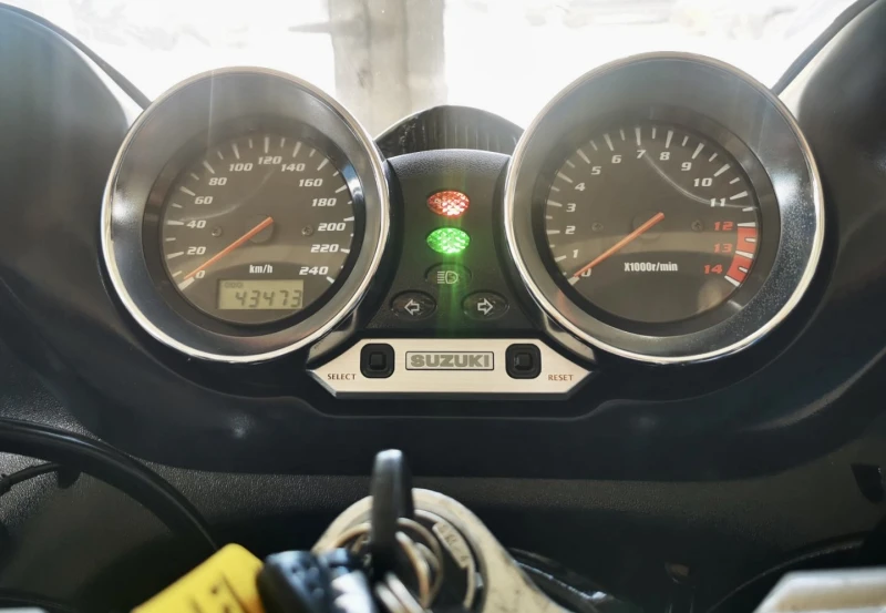 Suzuki Bandit 600cc, снимка 2 - Мотоциклети и мототехника - 51367237