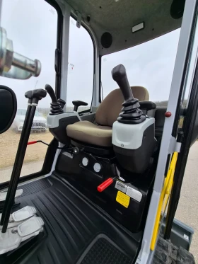 Багер Neuson ET24/465м.ч./хидр.бързосмяна+ POWERTILT/3кофи/3лин, снимка 11