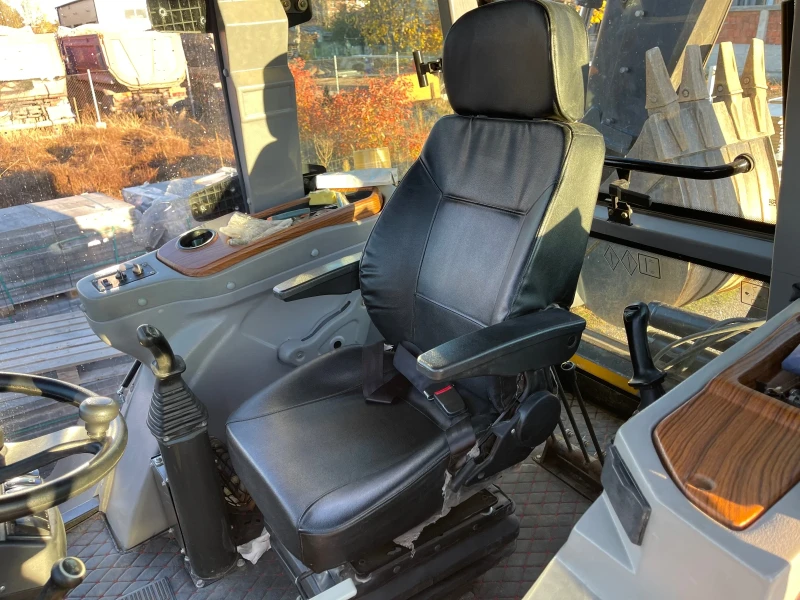 Багер LTMG BLX75, снимка 11 - Индустриална техника - 52266289