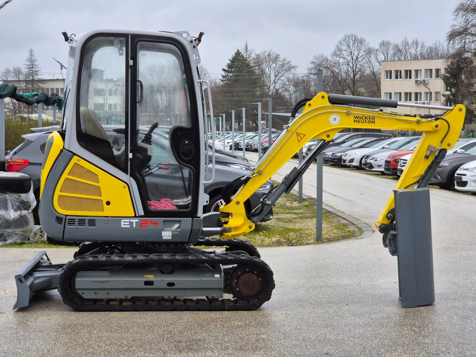 Багер Neuson ET24/465м.ч./хидр.бързосмяна+ POWERTILT/3кофи/3лин, снимка 5 - Индустриална техника - 54121146