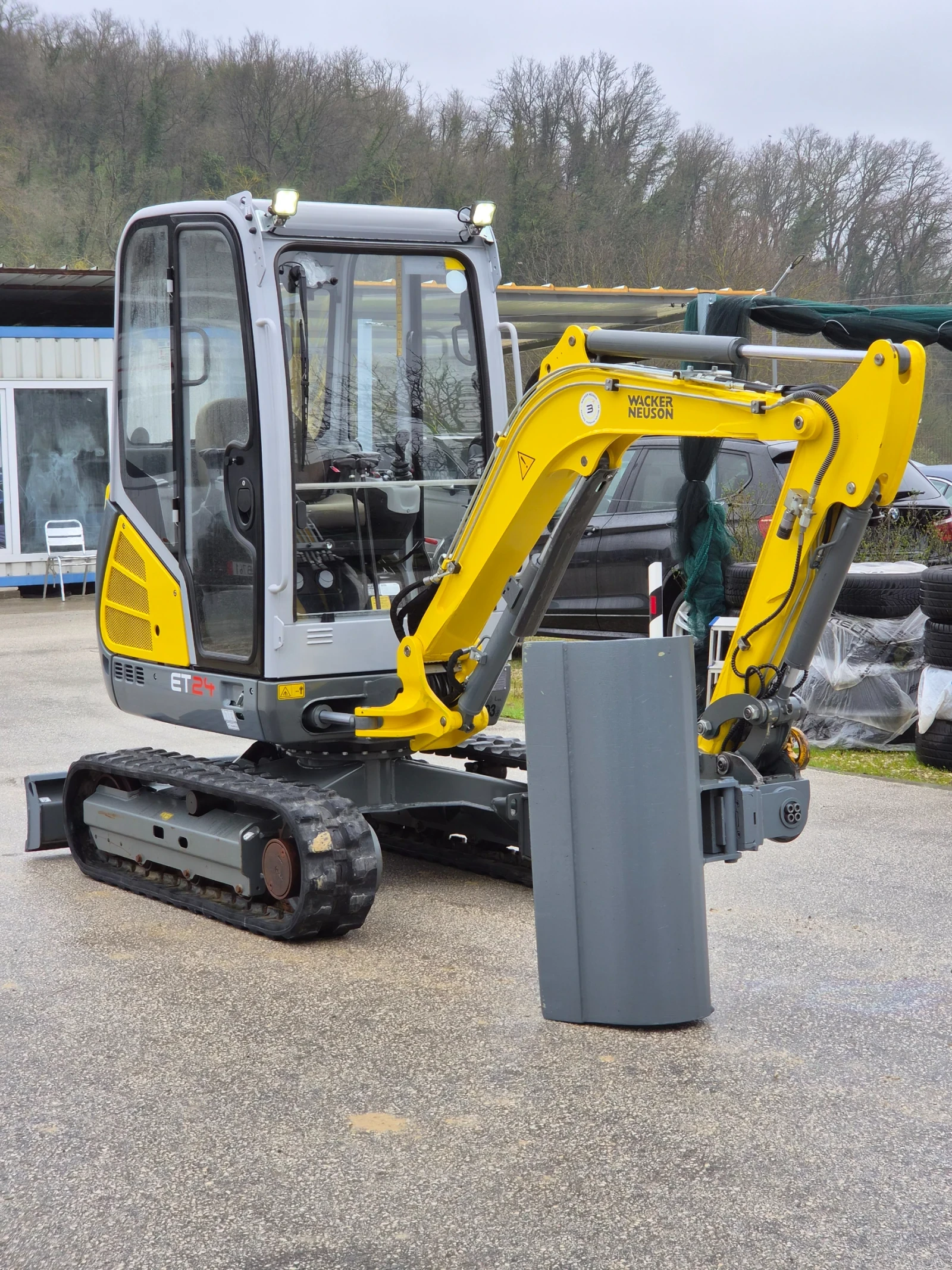 Багер Neuson ET24/465м.ч./хидр.бързосмяна+ POWERTILT/3кофи/3лин, снимка 4 - Индустриална техника - 54121146