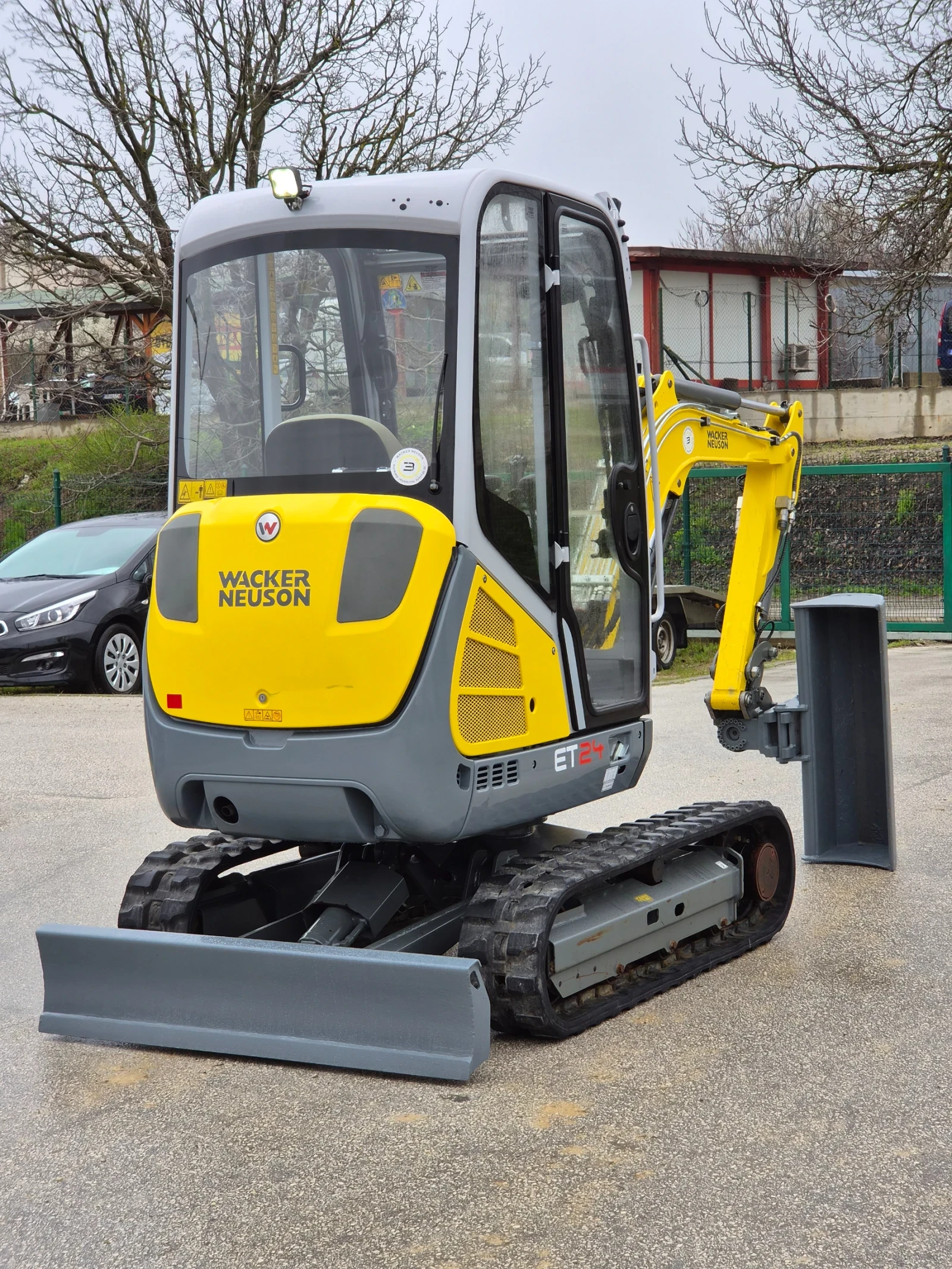 Багер Neuson ET24/465м.ч./хидр.бързосмяна+ POWERTILT/3кофи/3лин, снимка 6 - Индустриална техника - 54121146