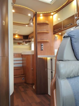 Кемпер Carthago Chic C-LINE I 4.9, снимка 4