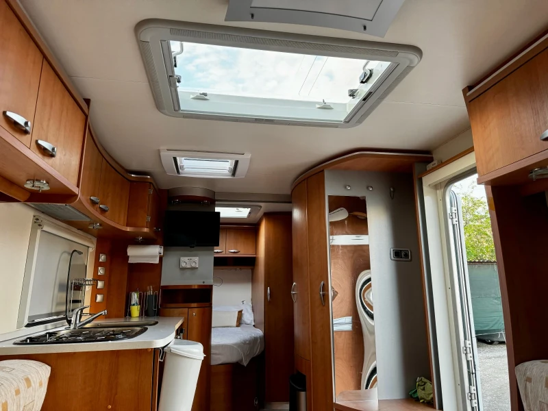 Каравана Knaus KNAUS STARCLASS 550, снимка 7 - Каравани и кемпери - 47910190