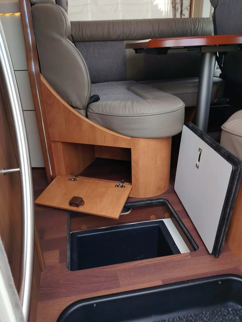 Кемпер Carthago Chic C-LINE I 4.9, снимка 6 - Каравани и кемпери - 53488452