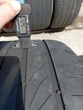 Гуми Летни 295/35R21, снимка 6