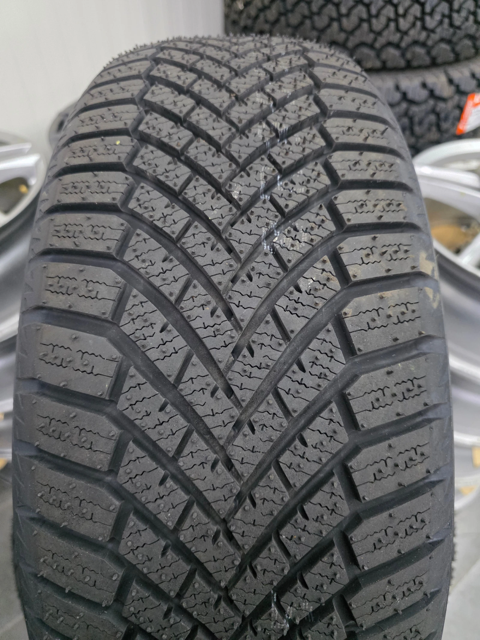 ���� 215/55R18 | Mobile.bg � ����������� 1
