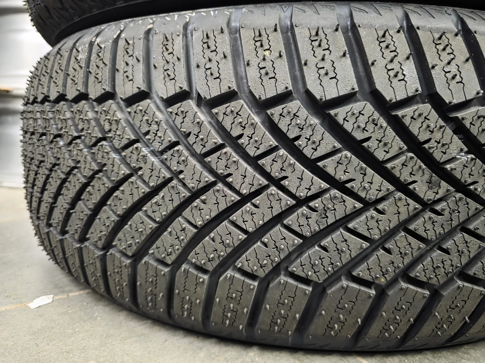 ���� 215/55R18 | Mobile.bg � ����������� 5