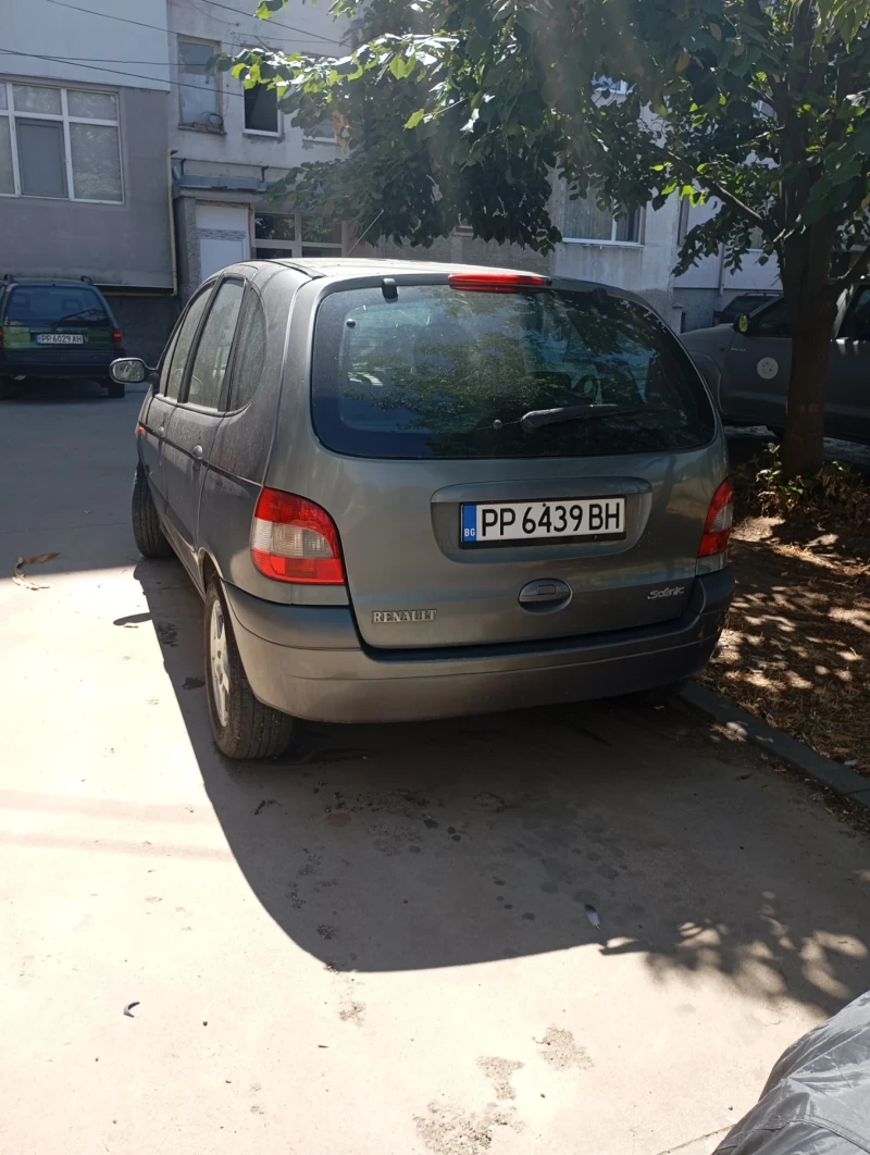 Renault Scenic 1.9dci, снимка 4 - Автомобили и джипове - 46933830