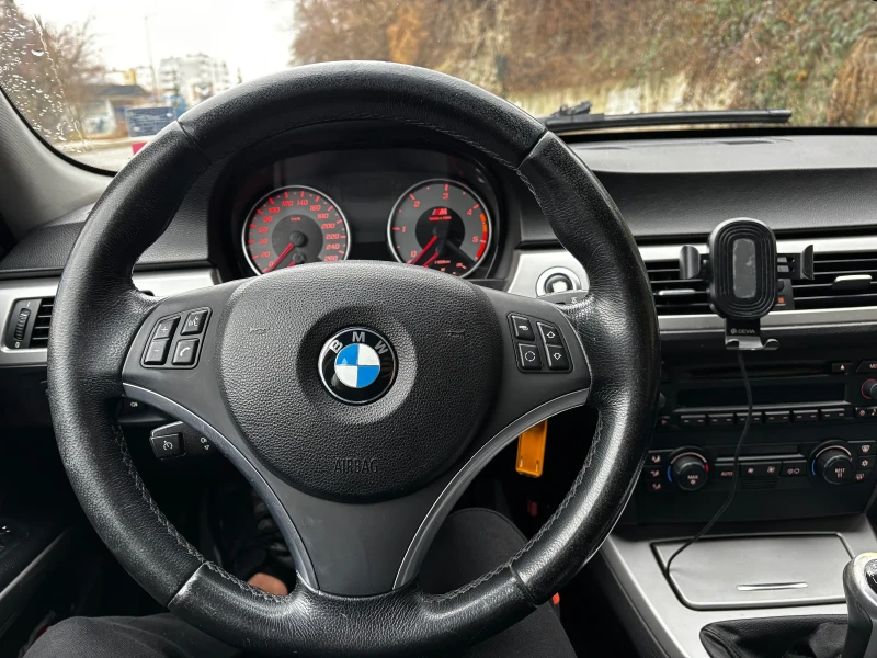 BMW 320, снимка 5 - Автомобили и джипове - 48463561