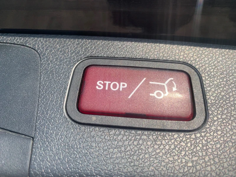 Mercedes-Benz E 220, снимка 13 - Автомобили и джипове - 50799338