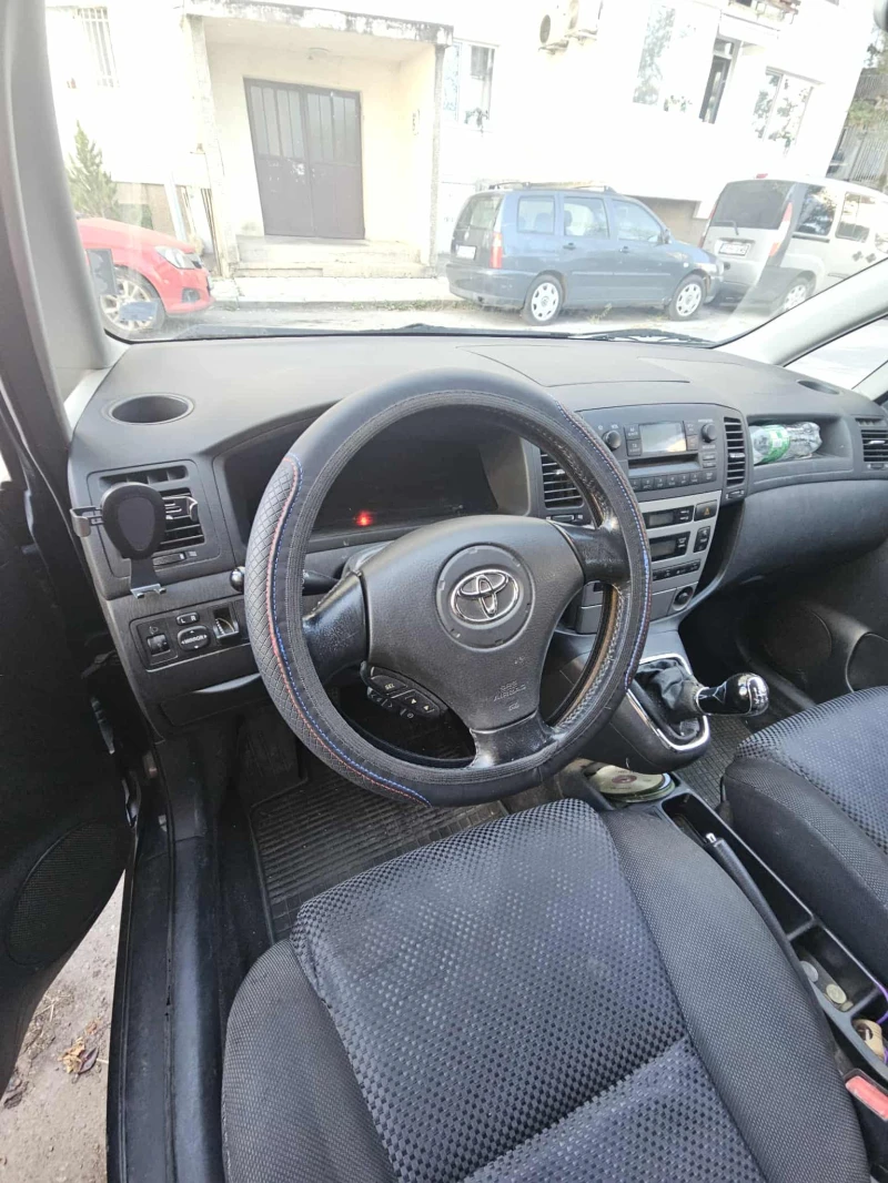 Toyota Corolla verso, снимка 6 - Автомобили и джипове - 51841341