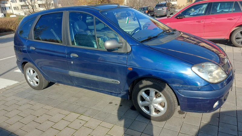 Renault Scenic Carminat, снимка 3 - Автомобили и джипове - 52507275