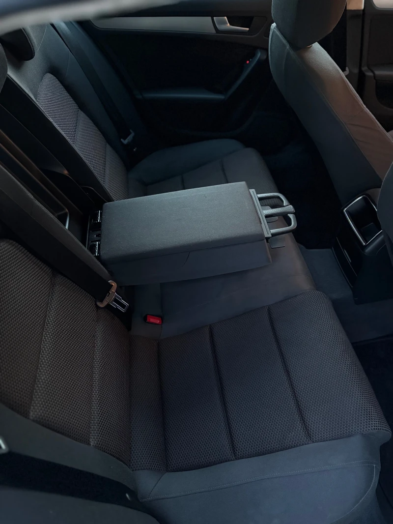 Audi A4 3.0TDI* Панорама* Темпомат* MMI* Navi* , снимка 12 - Автомобили и джипове - 52886287