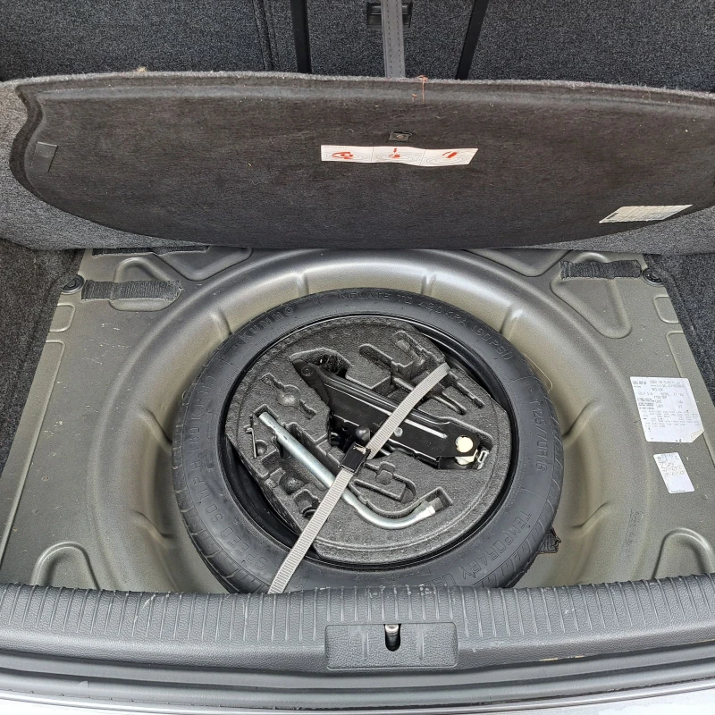 VW Golf 1, 6TDI HI-LINE, снимка 16 - Автомобили и джипове - 53237689