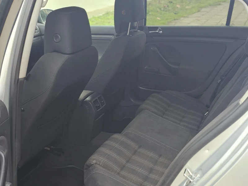 VW Golf 2.0ТDi/140ks/4x4, снимка 5 - Автомобили и джипове - 53565319