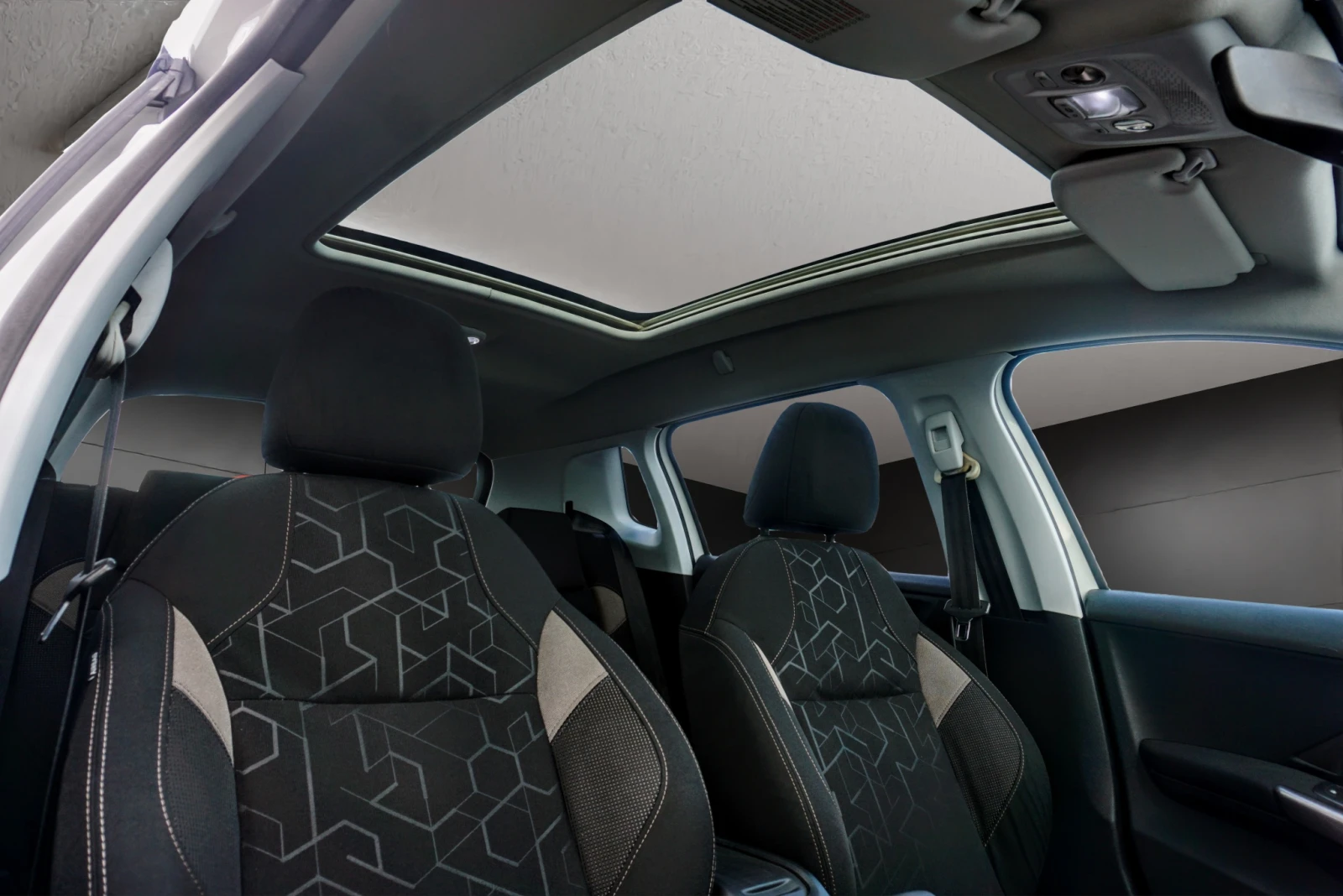 Peugeot 2008 1.6HDI ALLURE PANORAMA , снимка 11 - Автомобили и джипове - 47367613