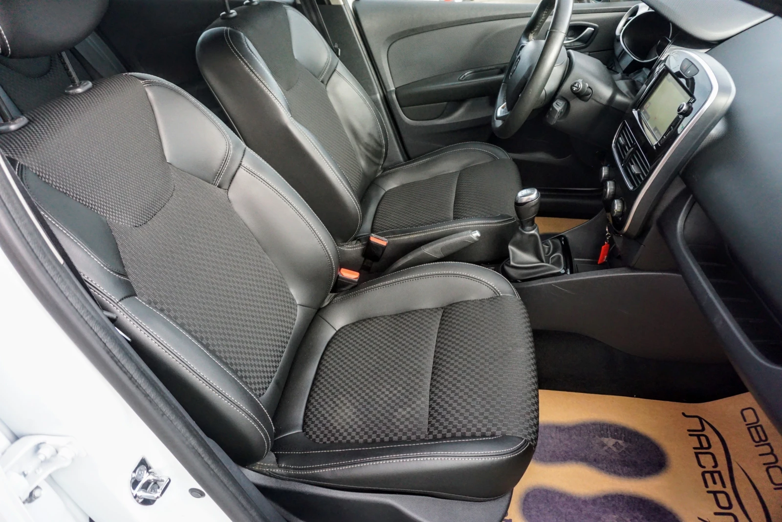 Renault Clio 1.5 DCI  | Mobile.bg   12