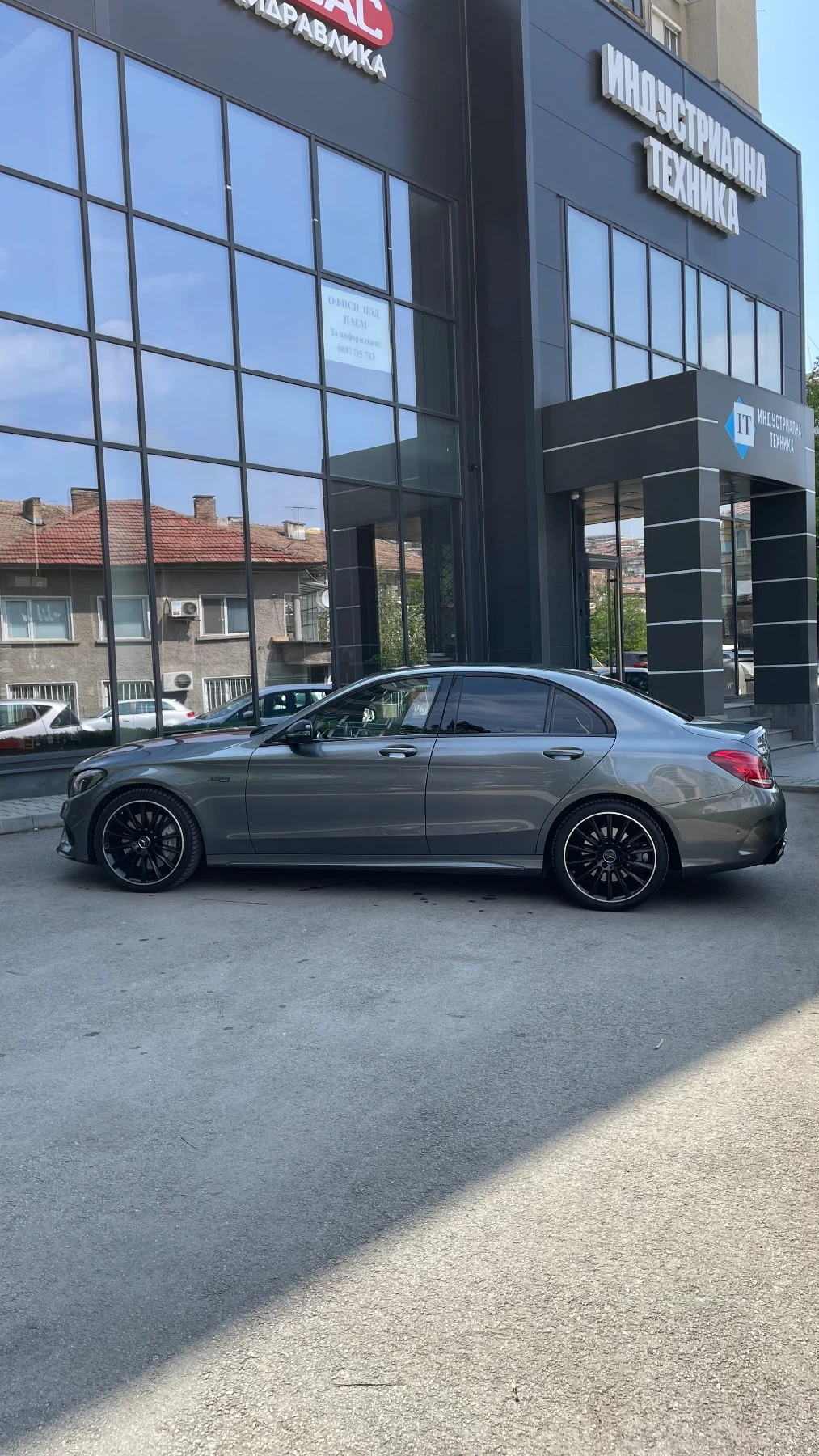 Mercedes-Benz C 43 AMG 9-g tronic 4matic 60, 000km ! - изображение 3