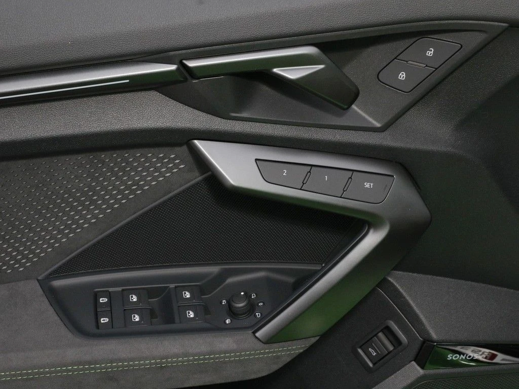 Audi Rs3 Sportback = Black Optic= RS Design Package Гаранци - изображение 4