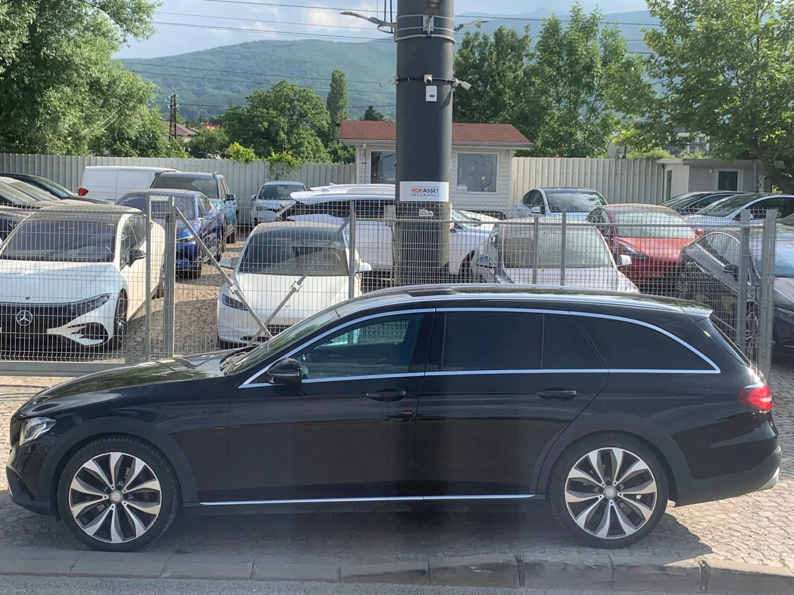 Mercedes-Benz E 220  - изображение 5