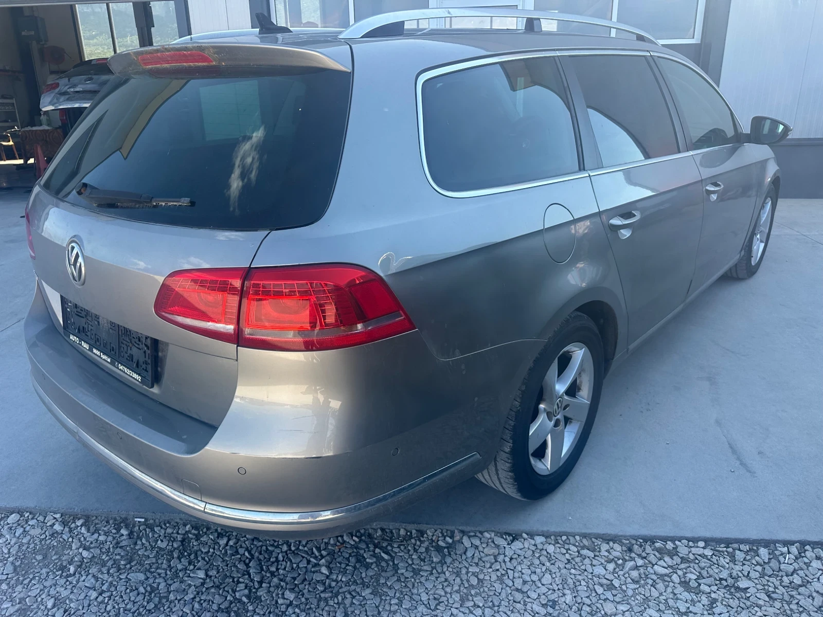 VW Passat 1.6/105кс Панорама, Ксенон, Лед светлини - изображение 4