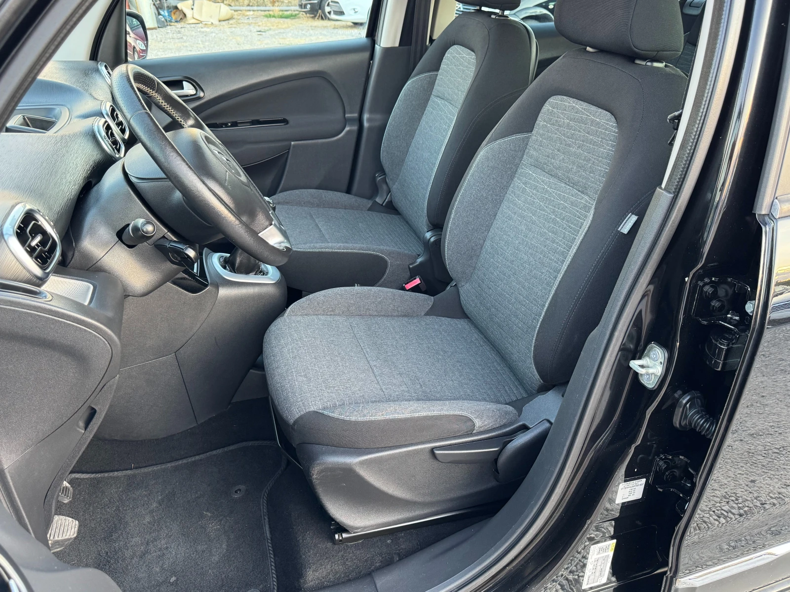 Citroen C3 Picasso 1.2 Benzin Exsecutive - изображение 7