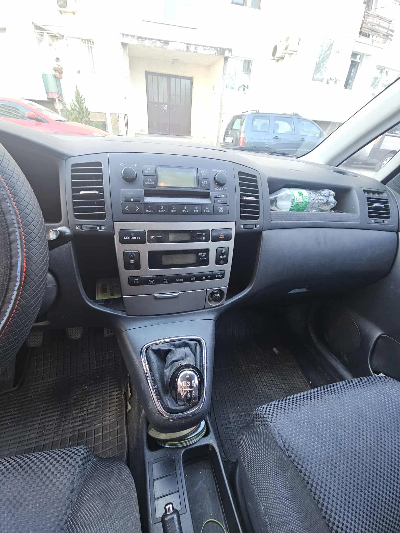 Toyota Corolla verso  - изображение 5