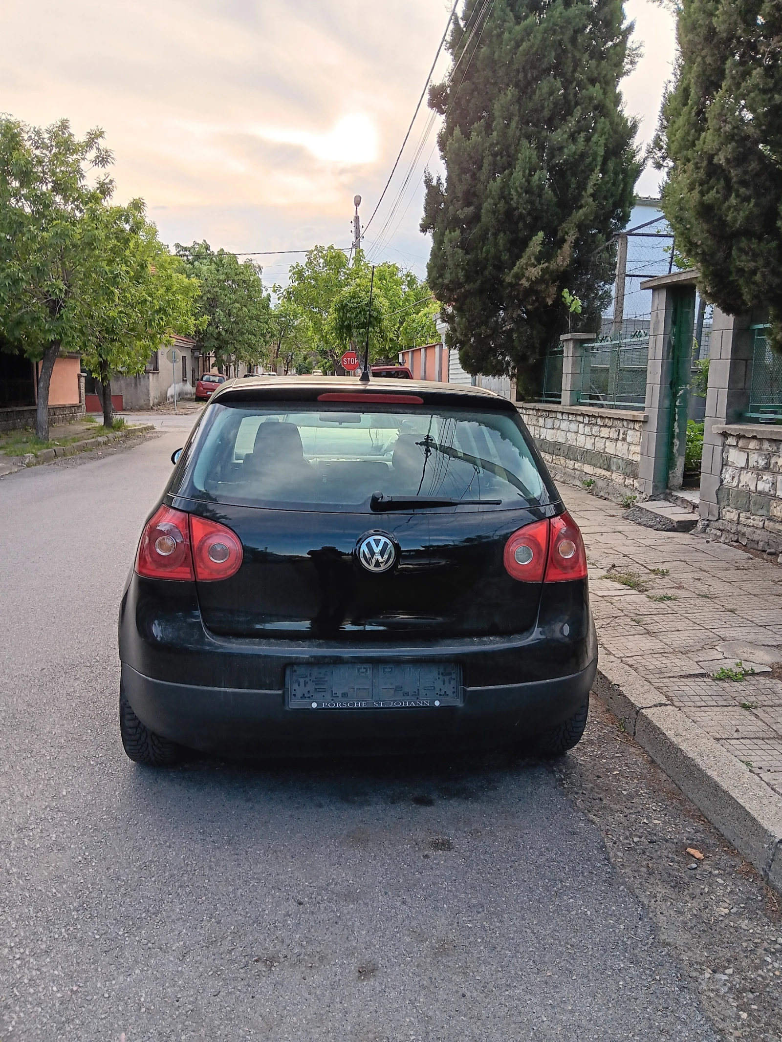 VW Golf 5-1.4-80к.с.БЕНЗИН-МАЛКИЯТ ДАНЪК-НАВИГАЦИЯ-TV-DVD! - изображение 2