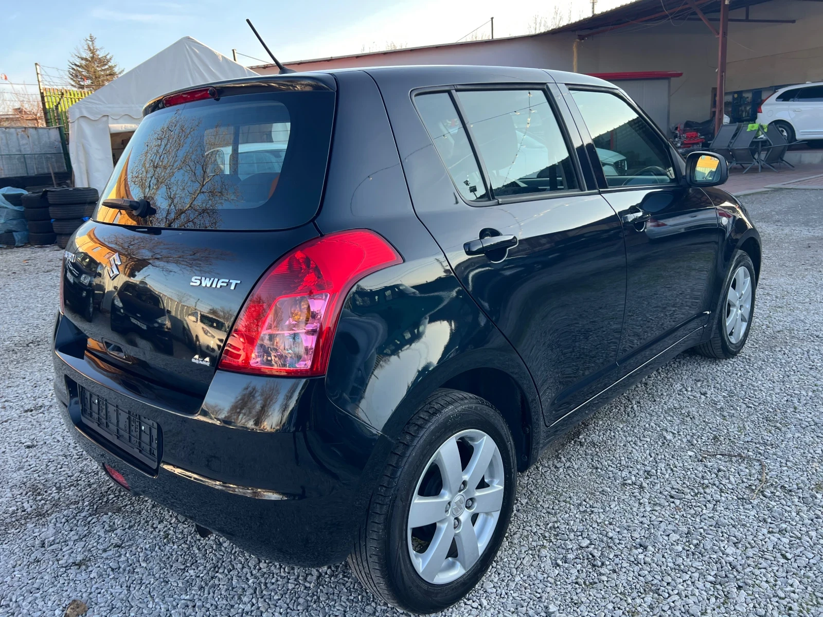 Suzuki Swift 1.3 4WD* ШВЕЙЦАРИЯ* keyless*  - изображение 5