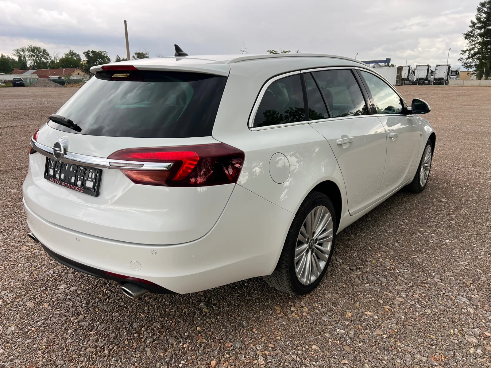 Opel Insignia 2.0 DTR ST, снимка 6 - Автомобили и джипове - 53153274