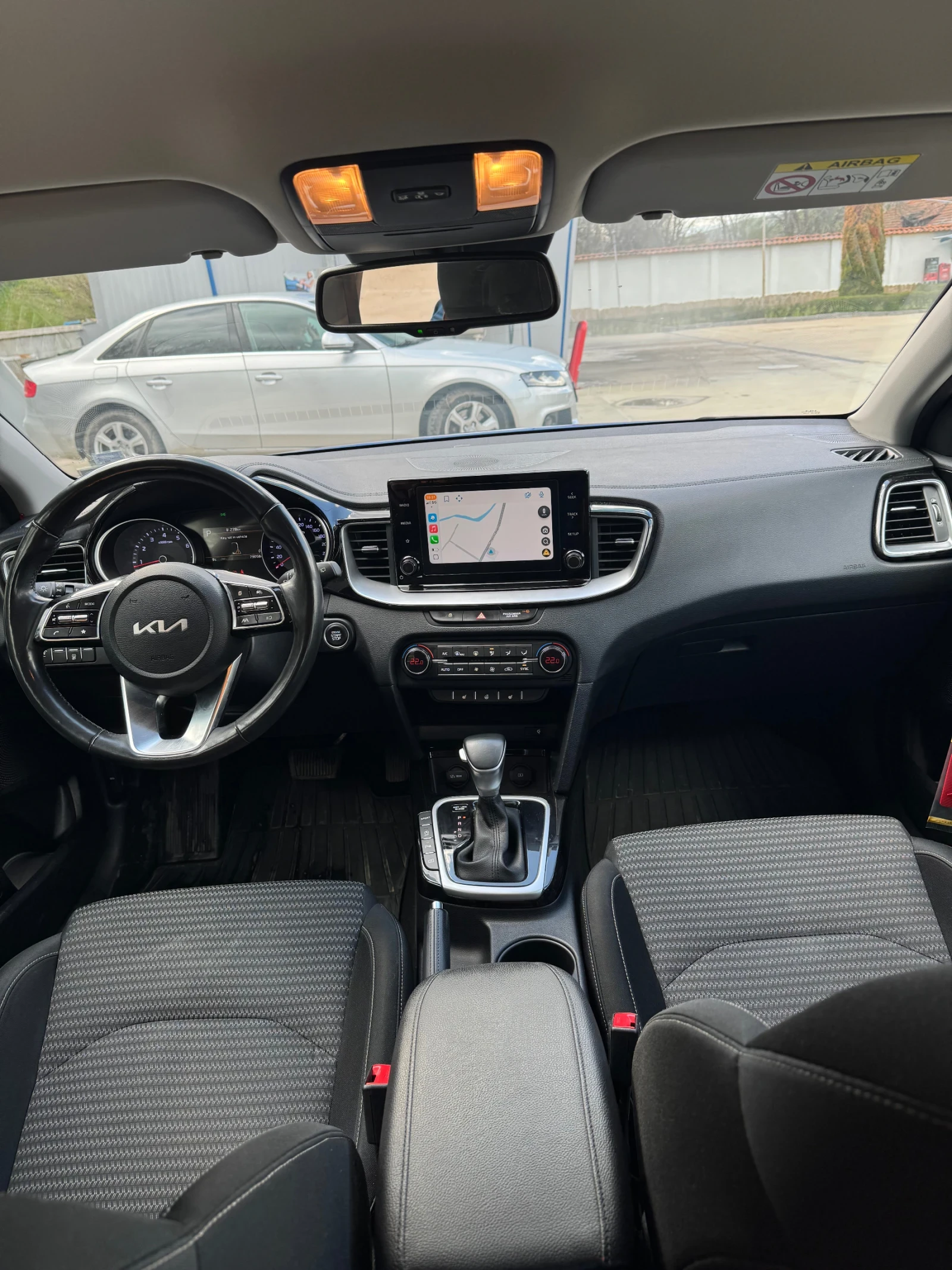 Kia Ceed 1.5t, снимка 9 - Автомобили и джипове - 53633155