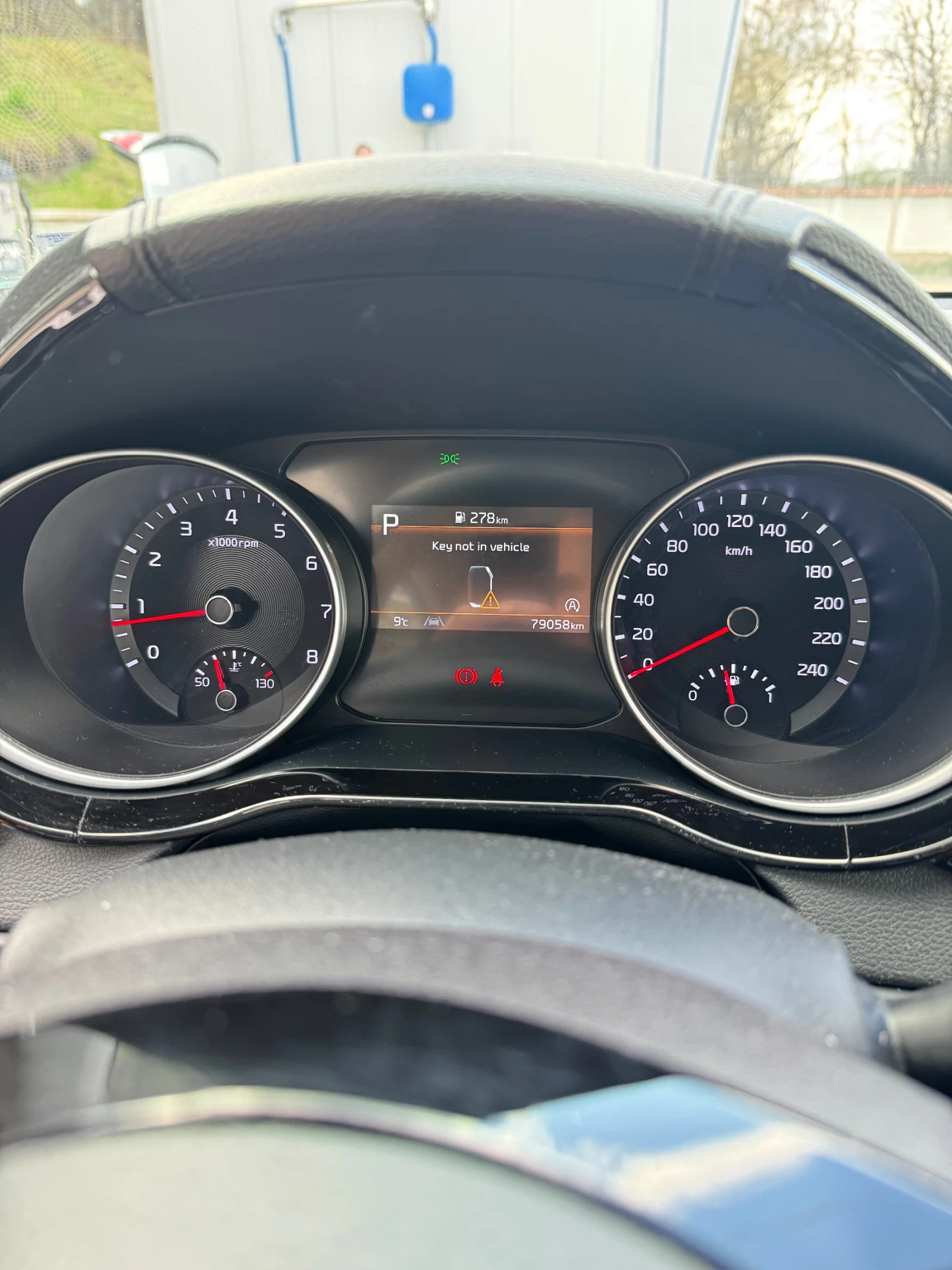 Kia Ceed 1.5t, снимка 8 - Автомобили и джипове - 53633155