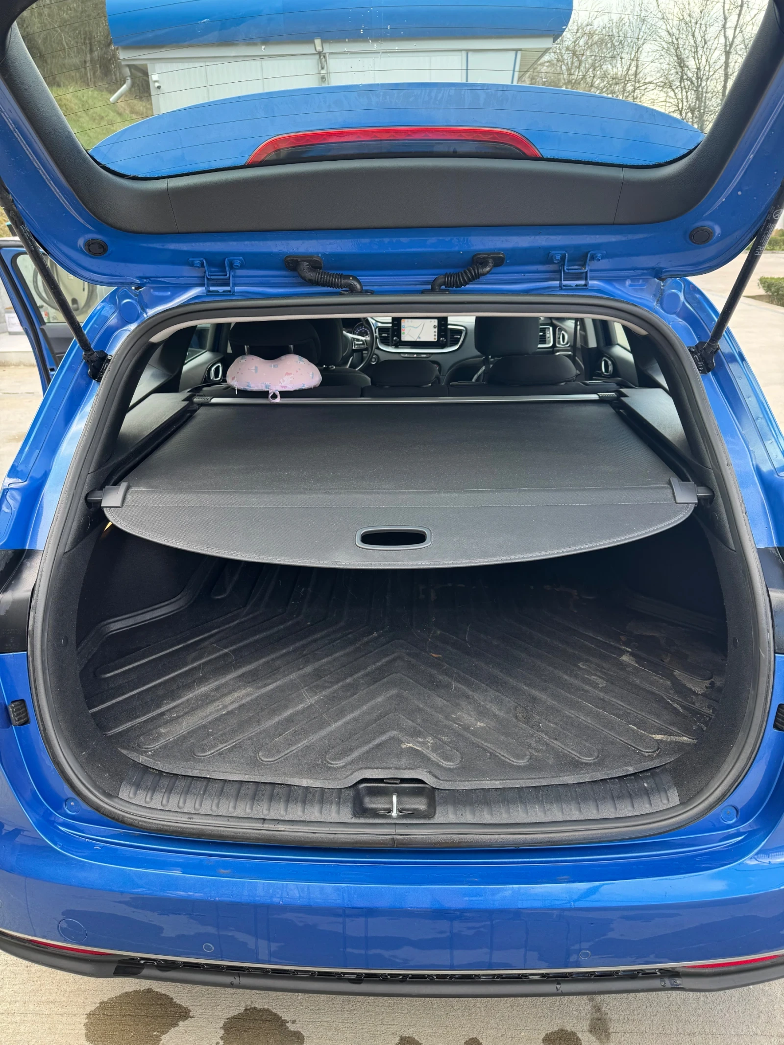 Kia Ceed 1.5t, снимка 10 - Автомобили и джипове - 53633155