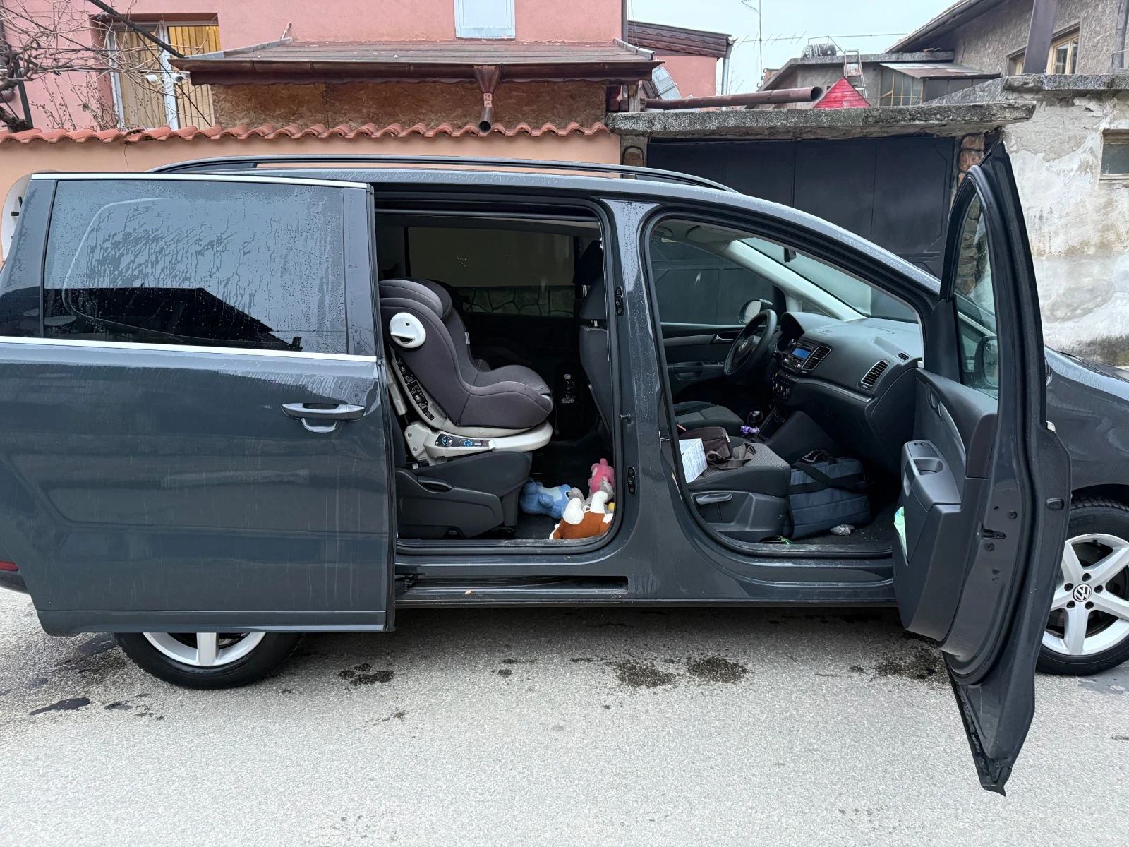 VW Sharan 2.0 TDI, 140, DSG, снимка 7 - Автомобили и джипове - 53887424