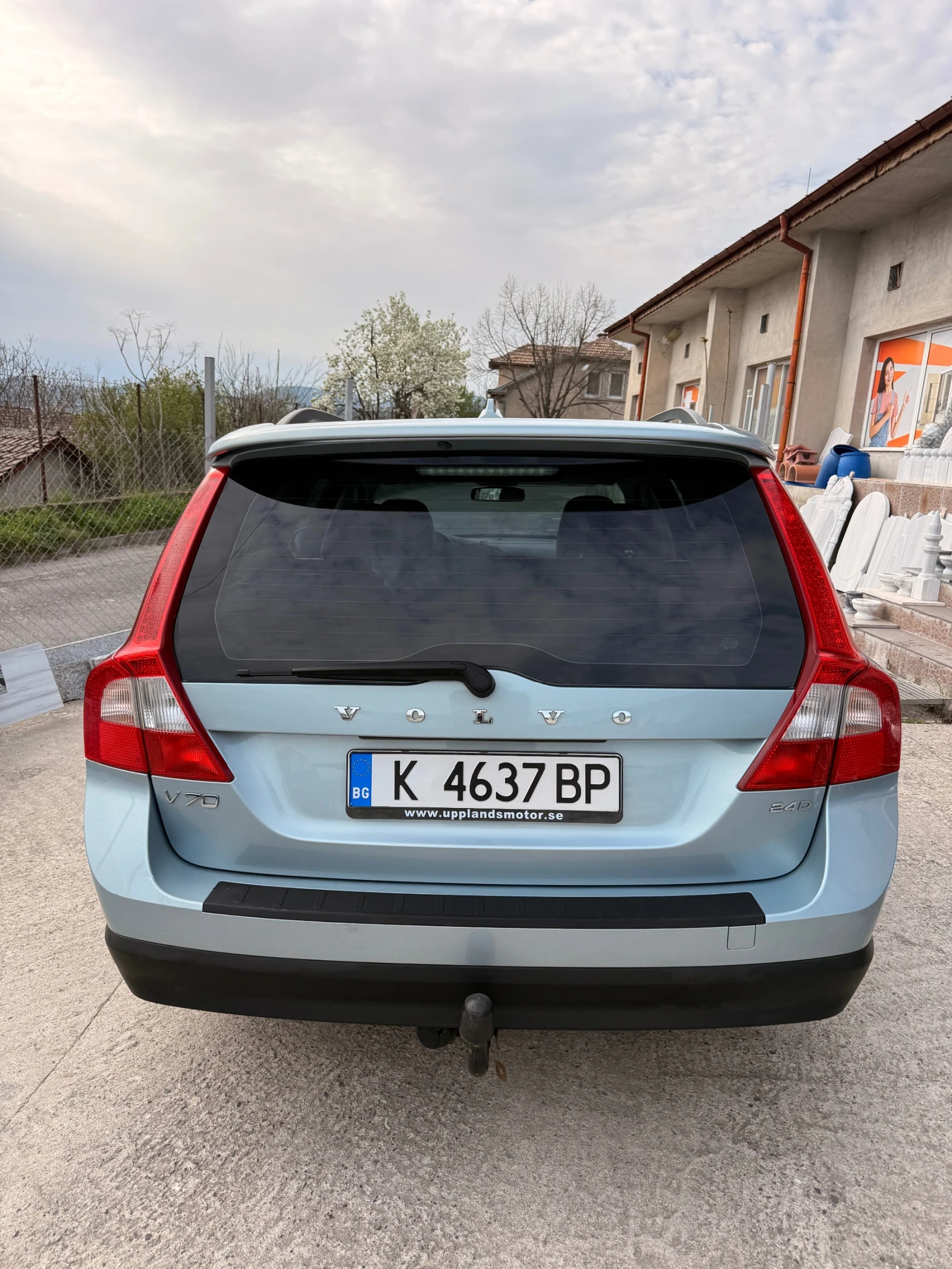 Volvo V70 2.4D D5, снимка 8 - Автомобили и джипове - 54160837