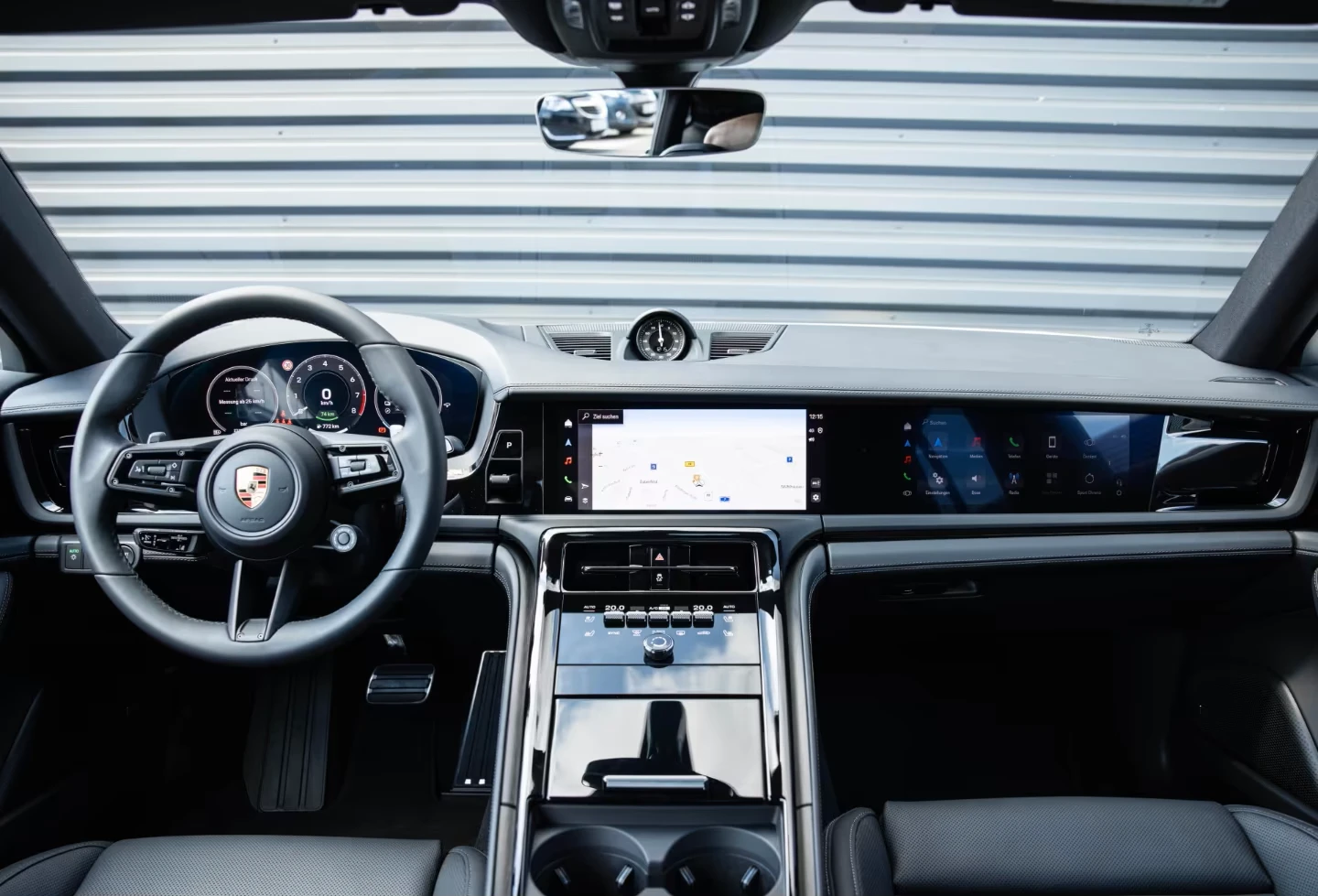 Porsche Panamera 4S* E-HYBRID* HYPER* DISTR* MEMORY* BOSE* 360CAM* , снимка 14 - Автомобили и джипове - 55097366