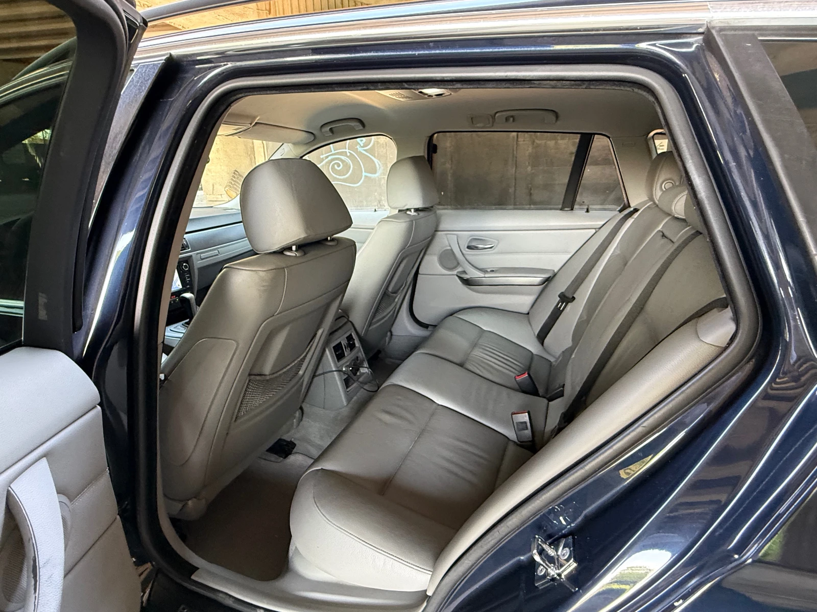 BMW 325 Xi ГАЗ, снимка 11 - Автомобили и джипове - 55115168