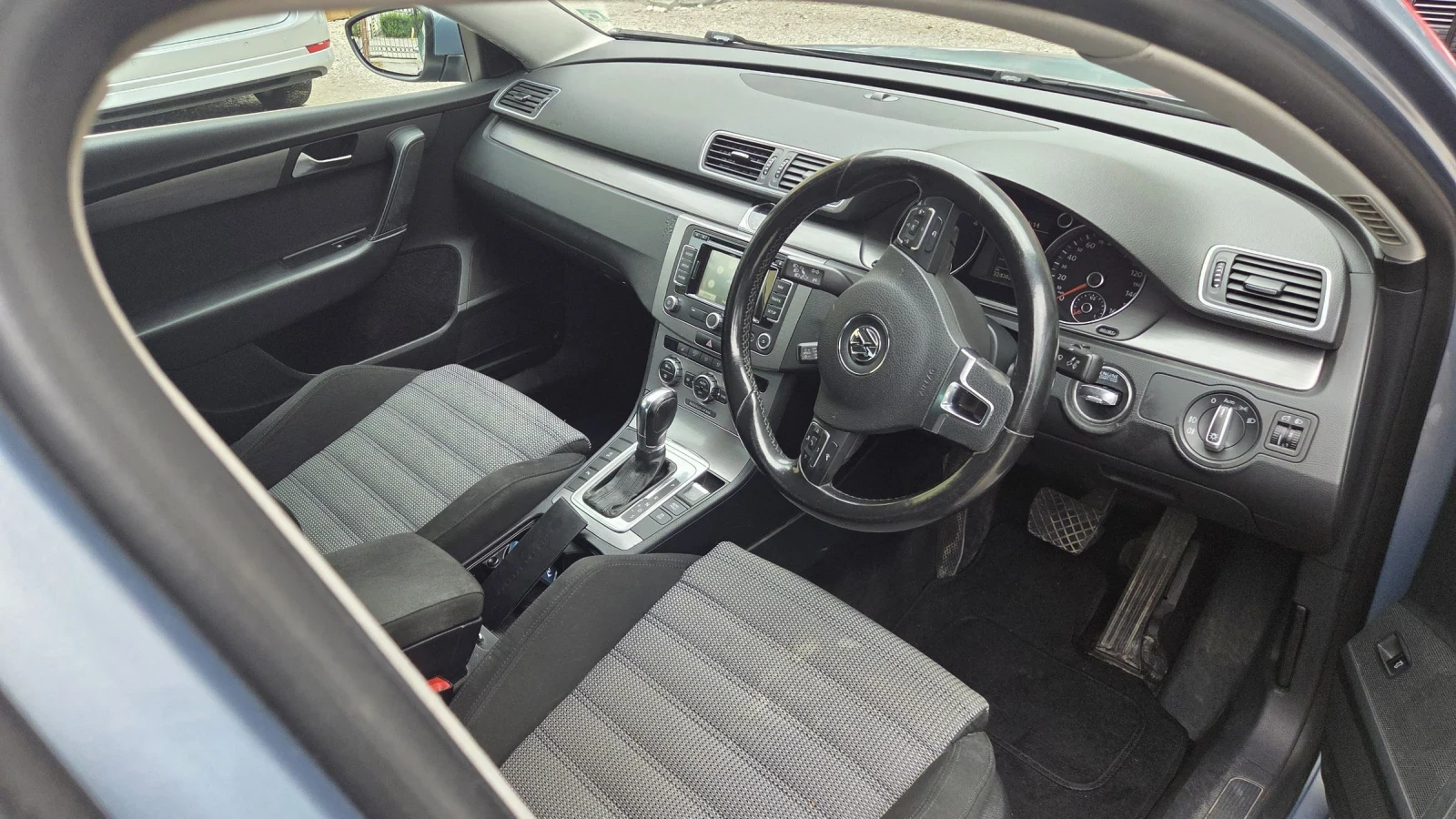 VW Passat, снимка 6 - Автомобили и джипове - 55272477