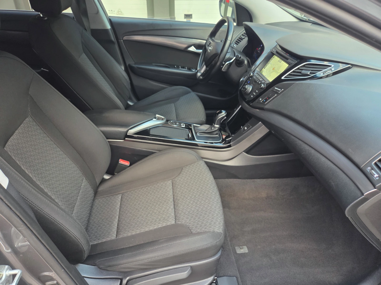 Hyundai I40 1.7 CRDi(141hp)Intuitive/Blue Drive/AT/Navi/�����a | Mobile.bg � ����������� 15