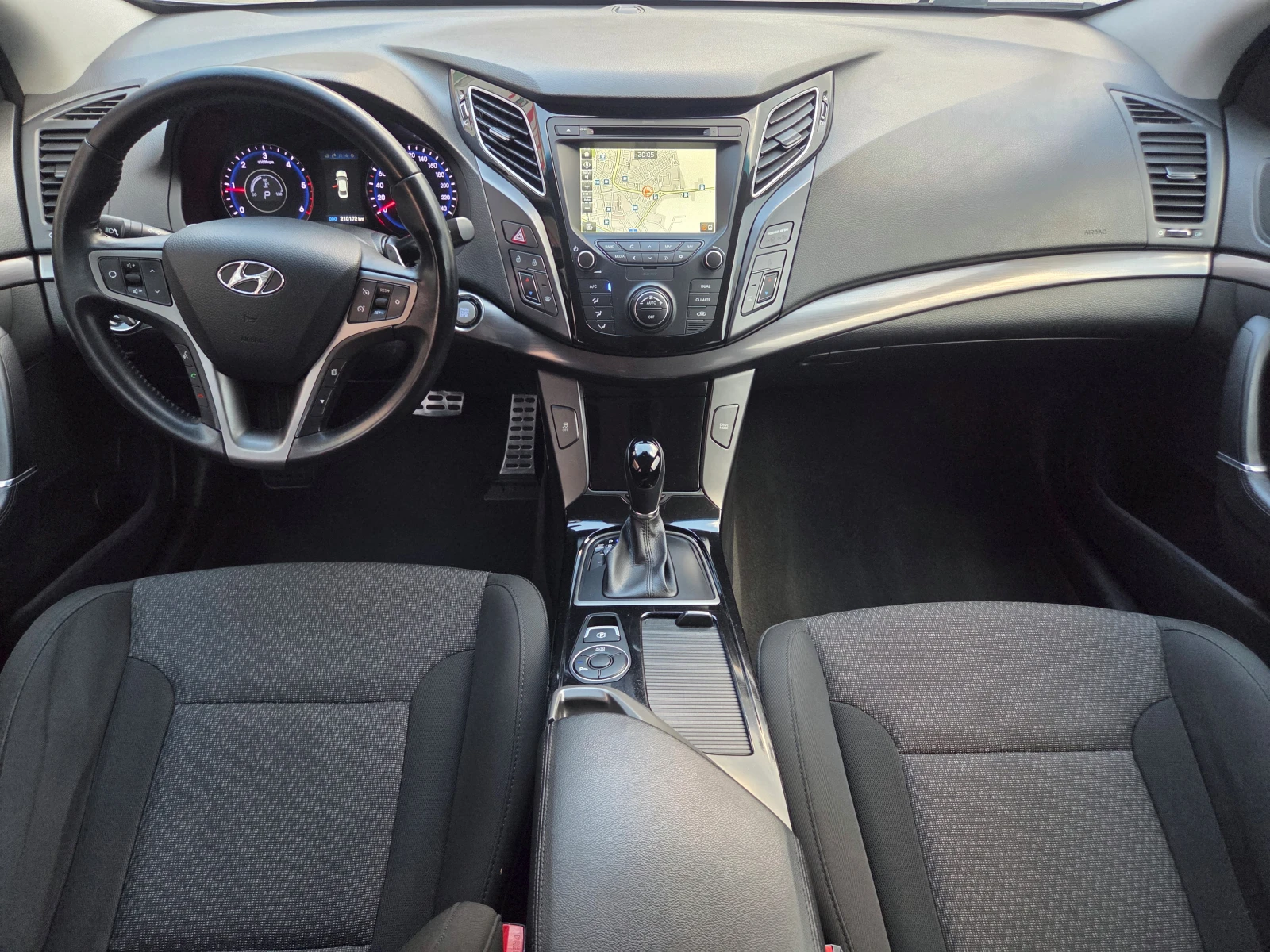 Hyundai I40 1.7 CRDi(141hp)Intuitive/Blue Drive/AT/Navi/�����a | Mobile.bg � ����������� 11