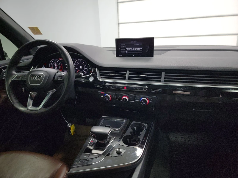 Audi Q7 PROGRESSIV* 1ВИ СОБСТВЕНИК* ОТ ПРЕДСТАВИТЕЛСТВО, снимка 9 - Автомобили и джипове - 47763286