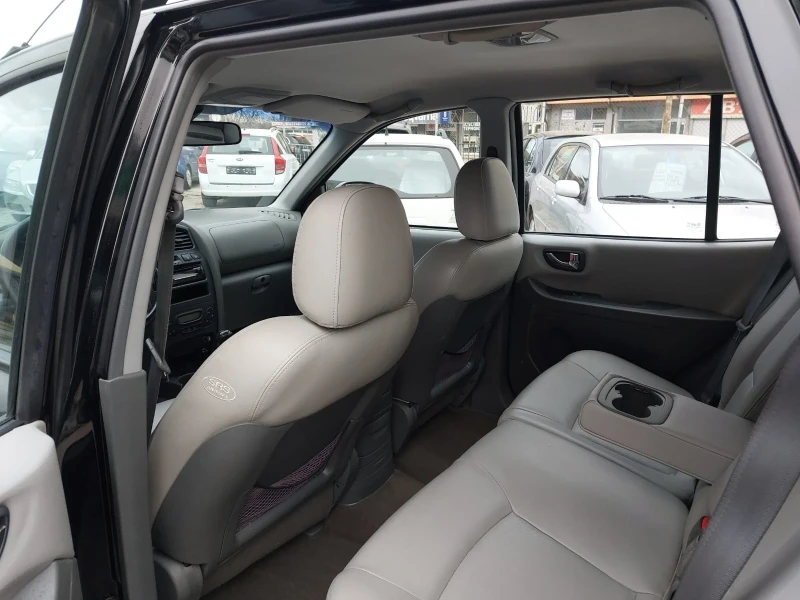 Hyundai Santa fe, снимка 5 - Автомобили и джипове - 49301562