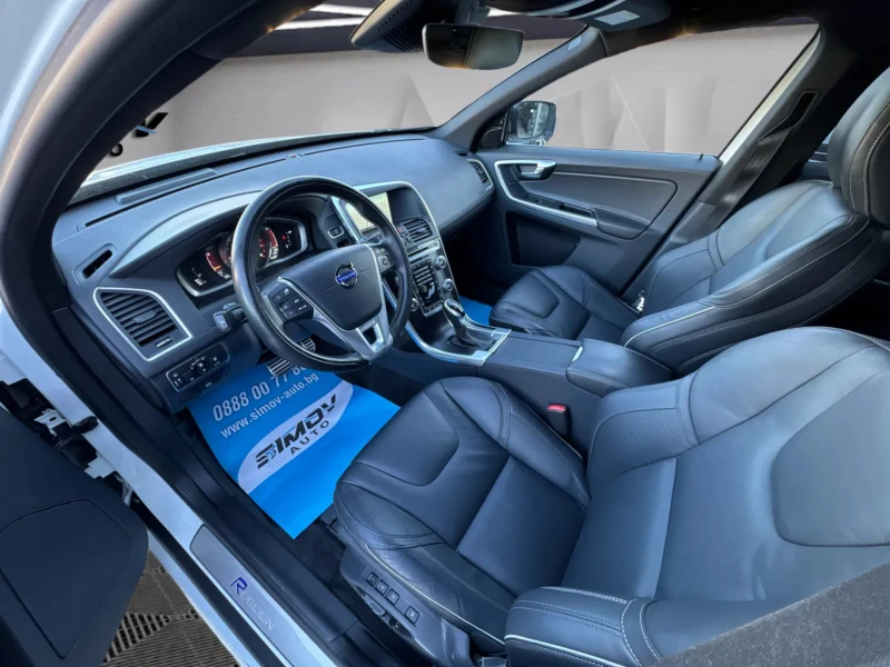 Volvo XC60 3.0T6 R-DESIGN ДИСТРОНИК KEYLESSGO КАМЕРА SWISS, снимка 7 - Автомобили и джипове - 52415040