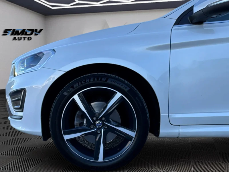 Volvo XC60 3.0T6 R-DESIGN ДИСТРОНИК KEYLESSGO КАМЕРА SWISS, снимка 15 - Автомобили и джипове - 52415040