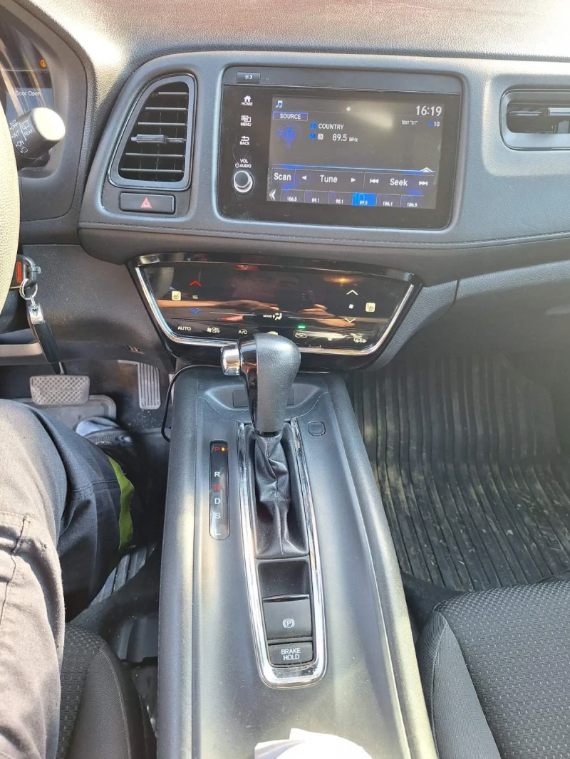 Honda Hr-v, снимка 6 - Автомобили и джипове - 52903253