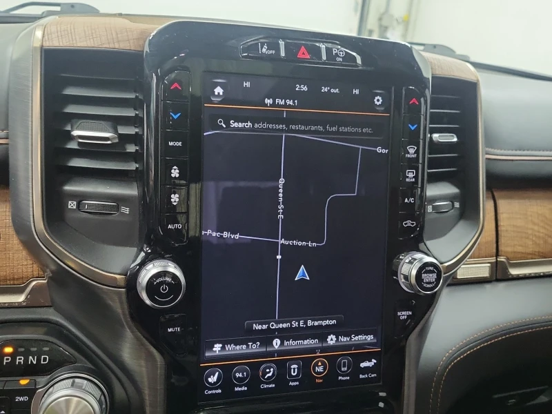 Dodge RAM 1500 * LARAMIE* * Автокредит* * Пълна сервизна история*, снимка 12 - Автомобили и джипове - 53529418