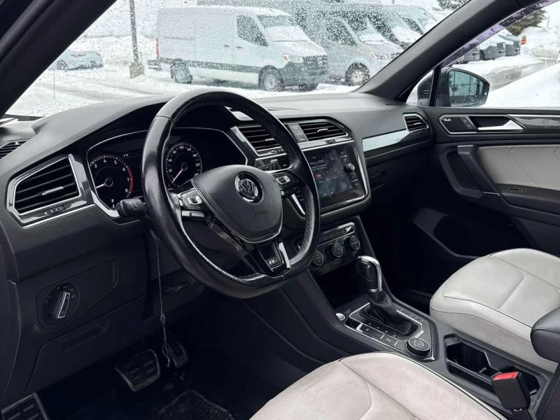 VW Tiguan Highline /CARFAX/ НАВИ/ПОДГРЕВ/КОЖА/4Х4/, снимка 5 - Автомобили и джипове - 53580100